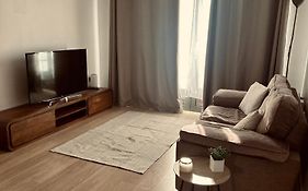 Wolverhampton Apartment With Free Parking 1 Minute From The Train Station